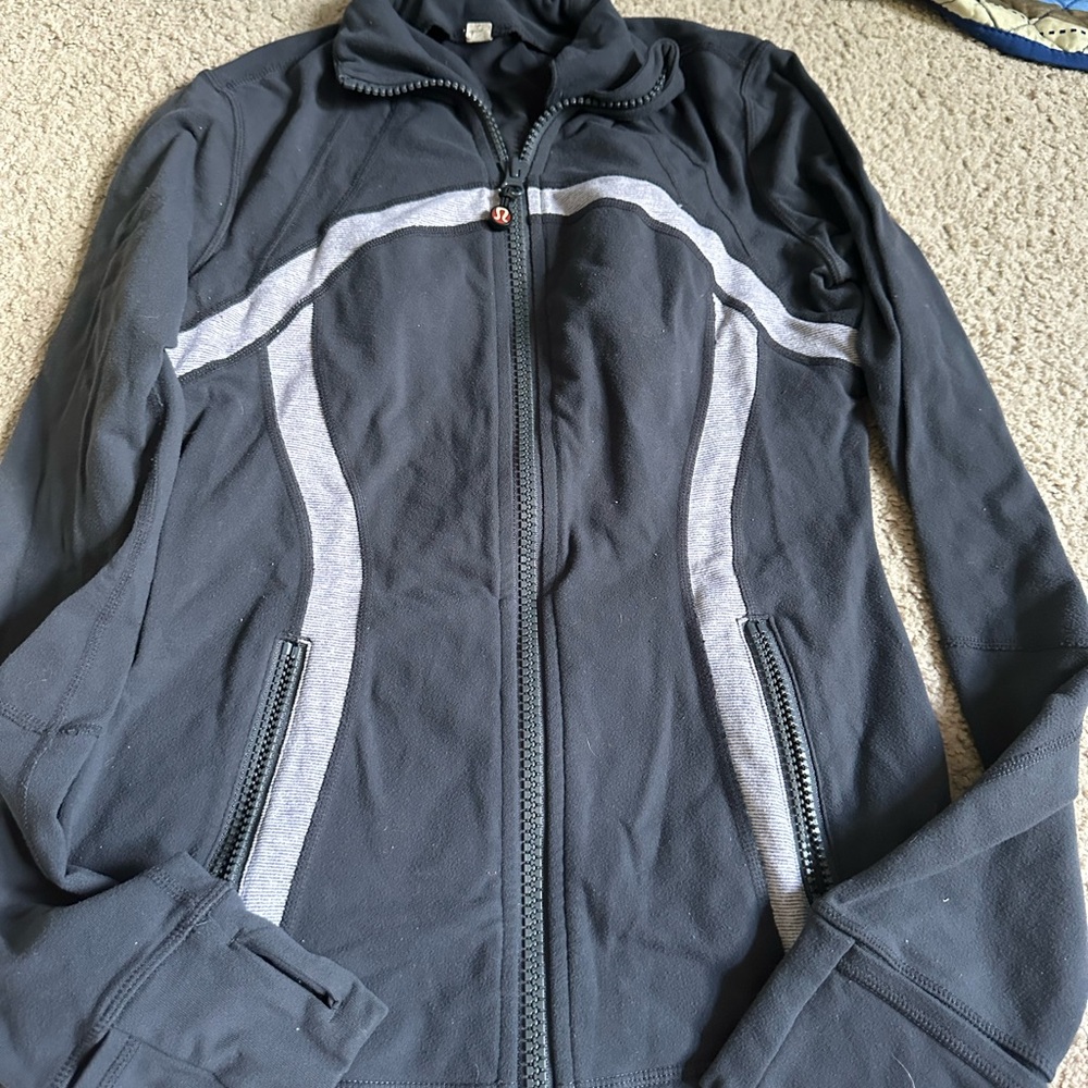 Lululemon define Gray Zip-Up Jacket size 6